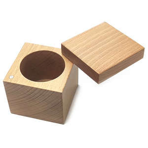 Dřevěná krabička na magnet