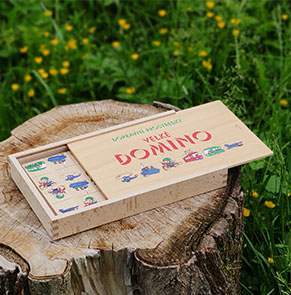 dřevěné domino